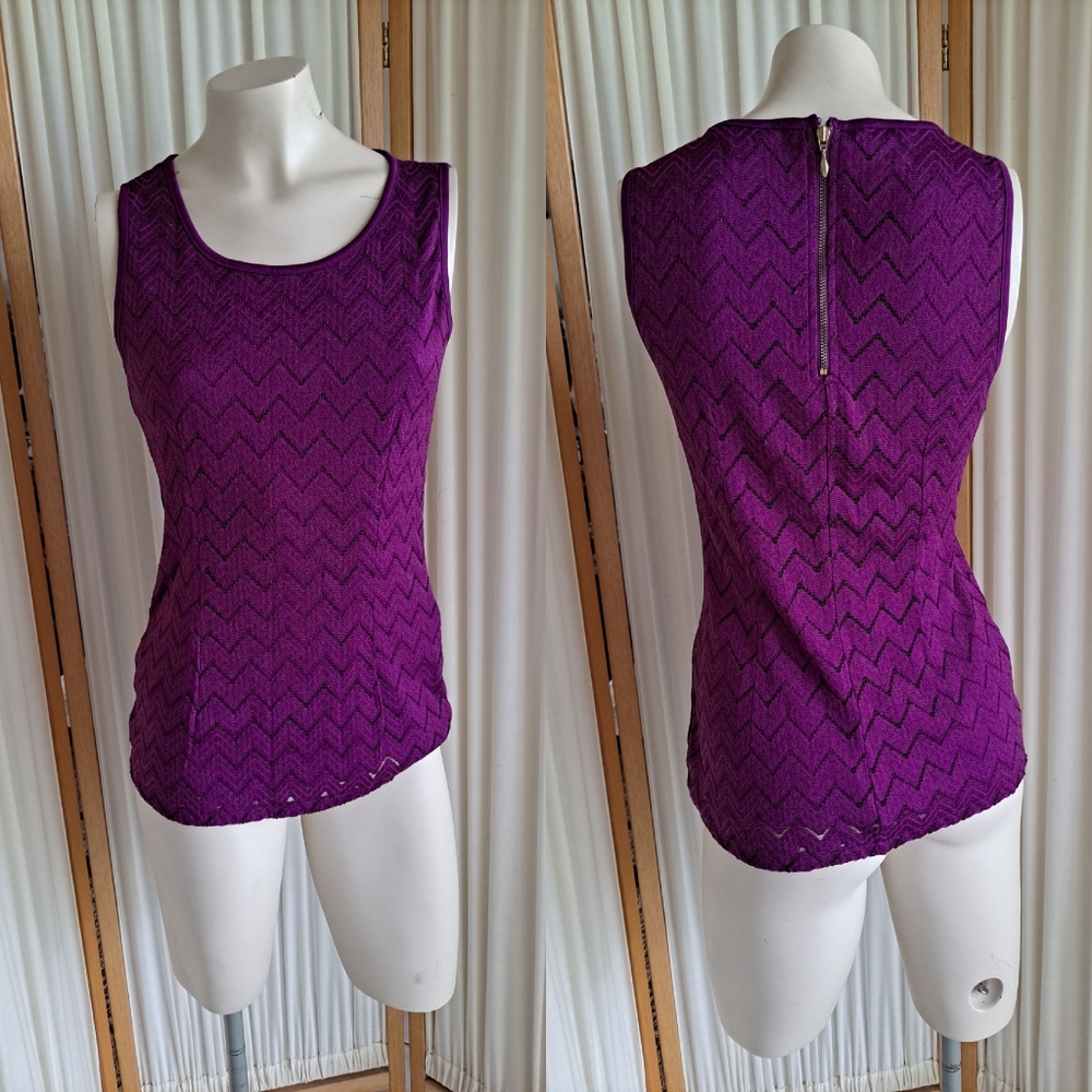 Banana Republic fitted lace with underlay zip up back sleeveless purple …